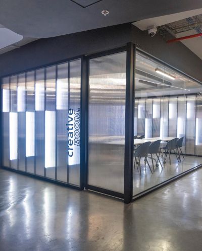 clear room